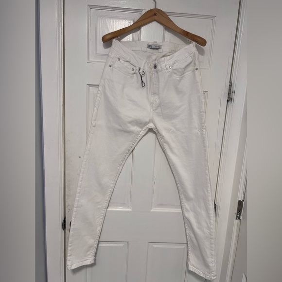 Jeans - Picture 3 of 4